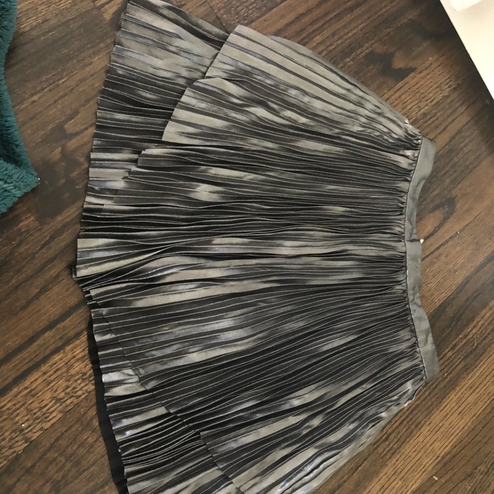 Wilfred size 6 Skirt